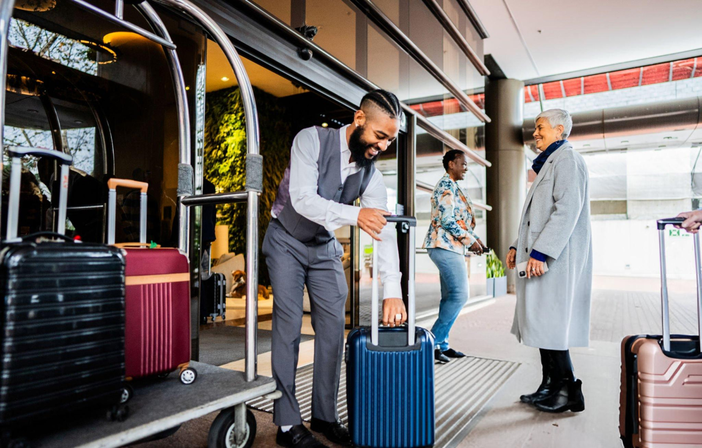 Luxury hotel transfer vehicle London