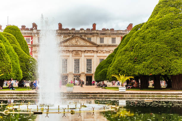 RHS Hampton Court Chauffeur Services