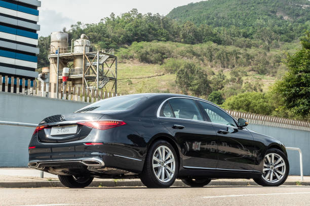 Professional Chauffeur with Mercedes S-Class London