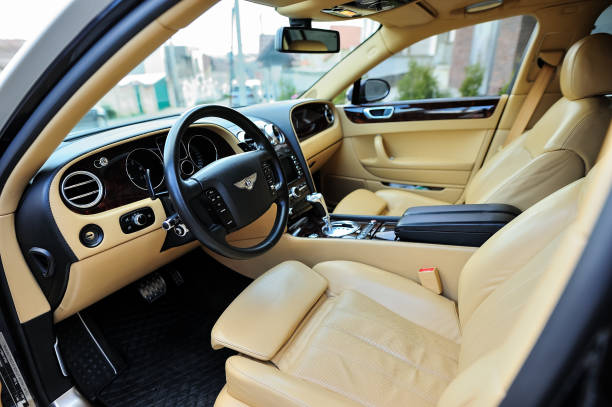 Bentley corporate chauffeur pickup in Kensington